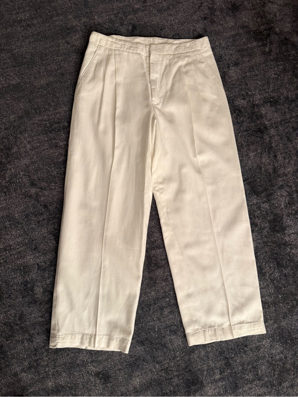 Boutique White High-Waist Pleated Trousers